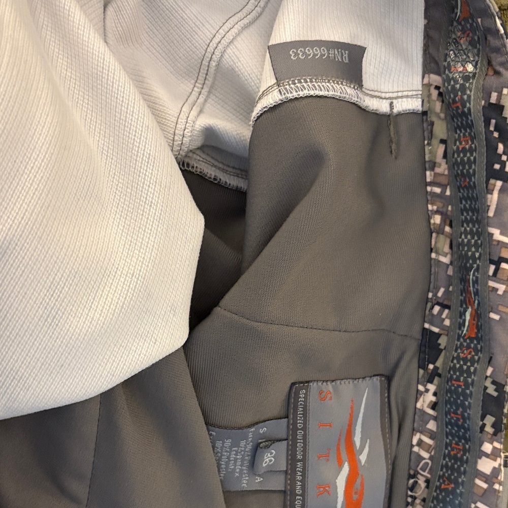 Sitka men’s pants - Picture 4 of 5